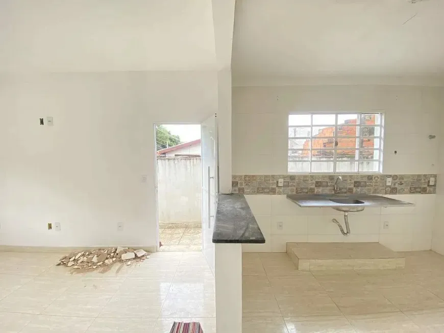 Foto 1 de Casa com 2 Quartos à venda, 70m² em Santa Mônica, Salvador