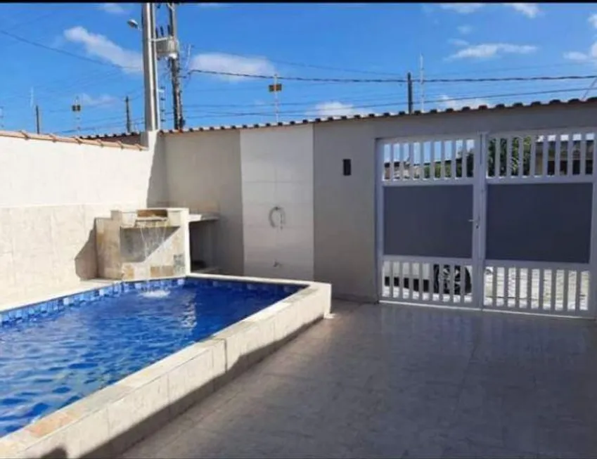 Foto 1 de Casa com 2 Quartos à venda, 74m² em Balneario Samas, Mongaguá