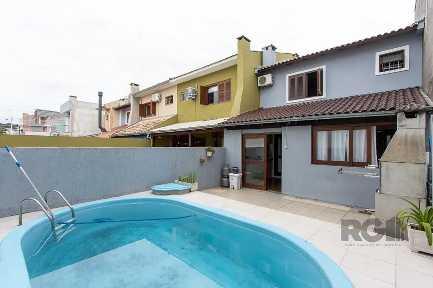 Foto 1 de Casa com 2 Quartos à venda, 111m² em Hípica, Porto Alegre