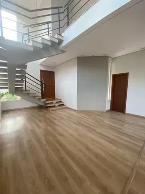Foto 1 de Casa de Condomínio com 3 Quartos à venda, 220m² em Jardim Colonial, Bauru