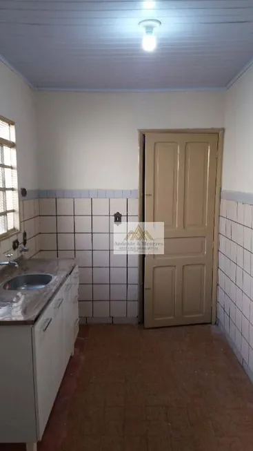 Foto 1 de Casa com 2 Quartos à venda, 80m² em Vila Tibério, Ribeirão Preto