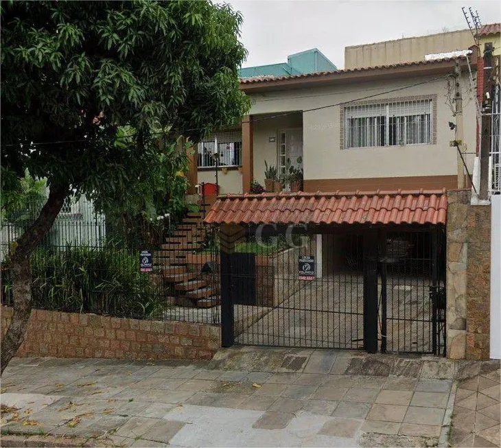 Foto 1 de Casa com 3 Quartos à venda, 280m² em Jardim do Salso, Porto Alegre