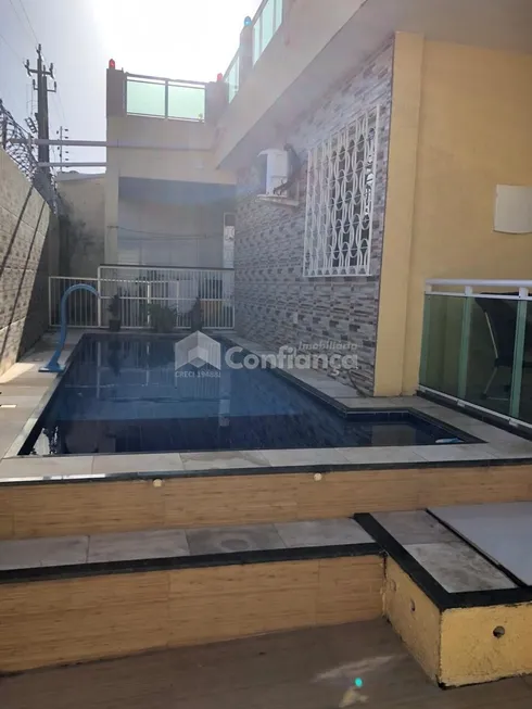 Foto 1 de Casa com 4 Quartos à venda, 270m² em Vila União, Fortaleza