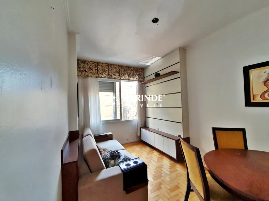 Foto 1 de Apartamento com 2 Quartos para alugar, 51m² em Centro, Porto Alegre