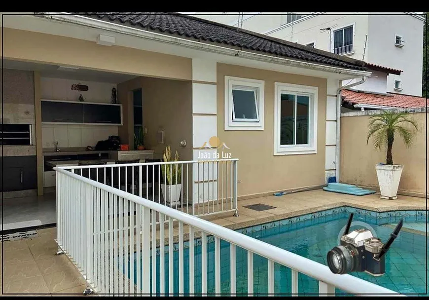 Foto 1 de Casa com 5 Quartos à venda, 400m² em Canasvieiras, Florianópolis