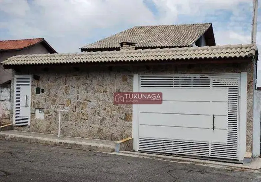Foto 1 de Sobrado com 4 Quartos à venda, 309m² em Centro, Arujá