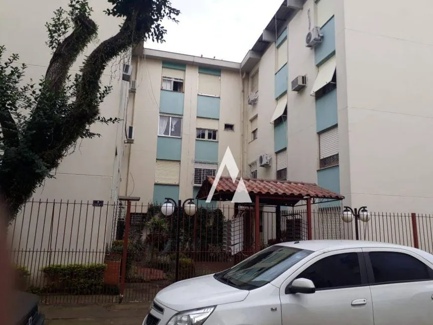 Foto 1 de Apartamento com 3 Quartos à venda, 60m² em Santo Antônio, Porto Alegre