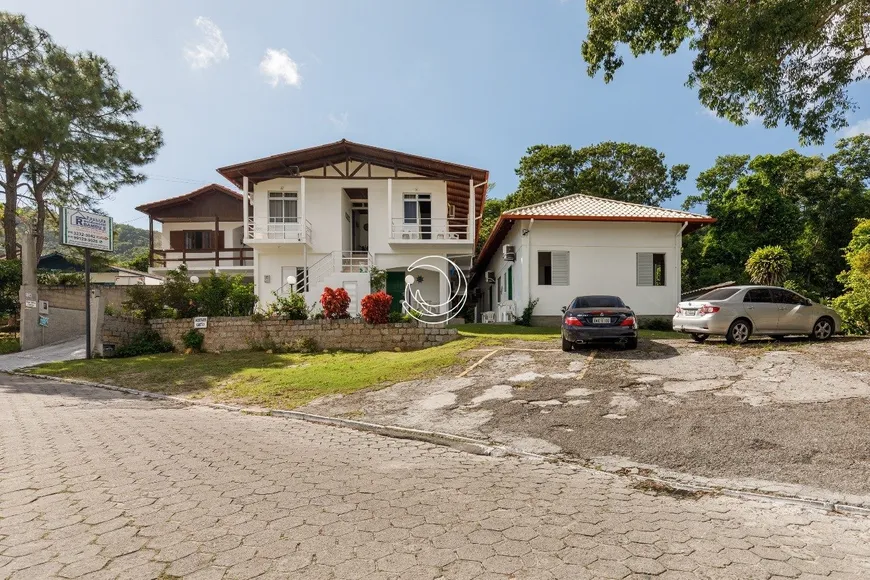 Foto 1 de Casa com 14 Quartos à venda, 900m² em Barra da Lagoa, Florianópolis