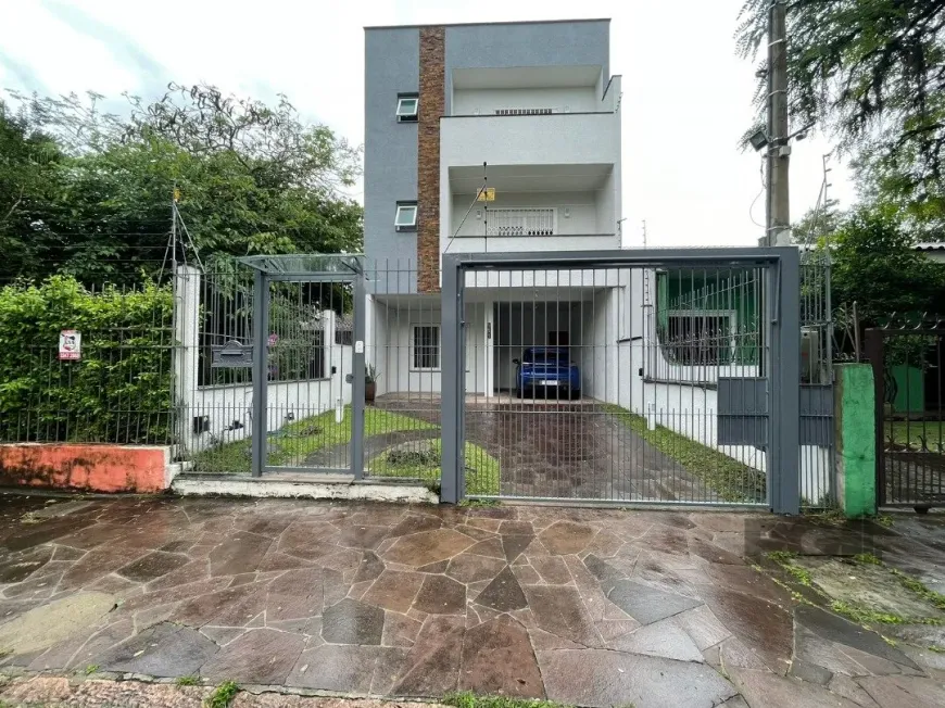 Foto 1 de Casa com 3 Quartos à venda, 192m² em Ipanema, Porto Alegre