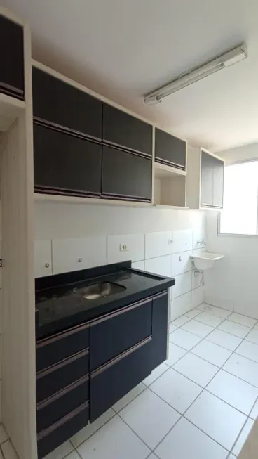 Foto 1 de Apartamento com 2 Quartos à venda, 43m² em Gleba Fazenda Palhano, Londrina