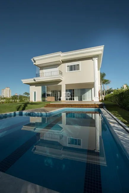Foto 1 de Casa de Condomínio com 5 Quartos à venda, 550m² em Centro, Camboriú