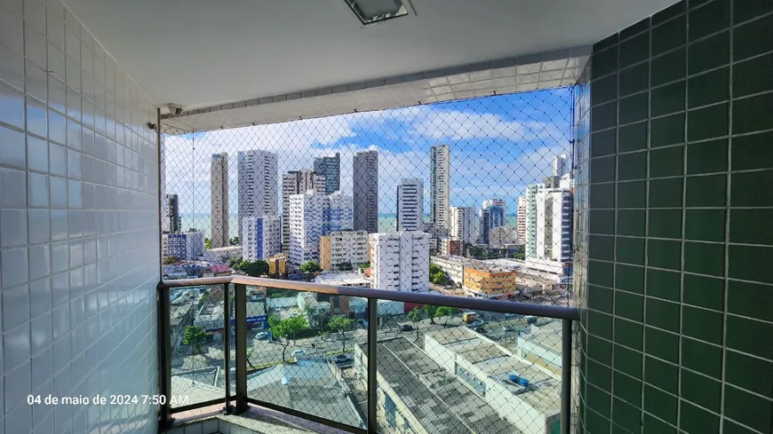 Foto 1 de Apartamento com 3 Quartos à venda, 101m² em Boa Viagem, Recife