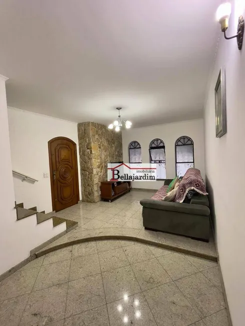 Foto 1 de Sobrado com 3 Quartos à venda, 160m² em Santa Maria, Santo André