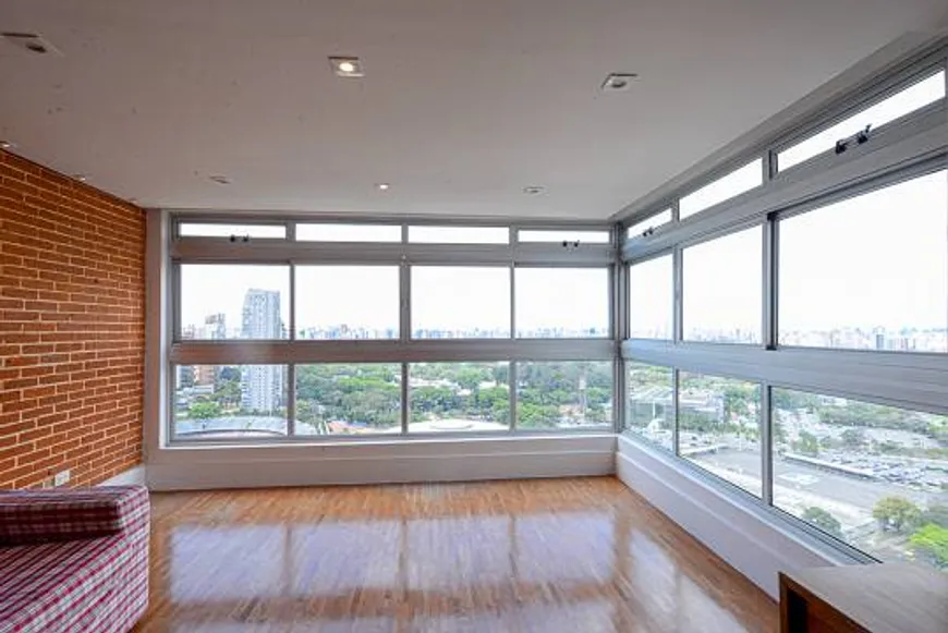 Foto 1 de Apartamento com 3 Quartos à venda, 128m² em Jardim Paulista, São Paulo