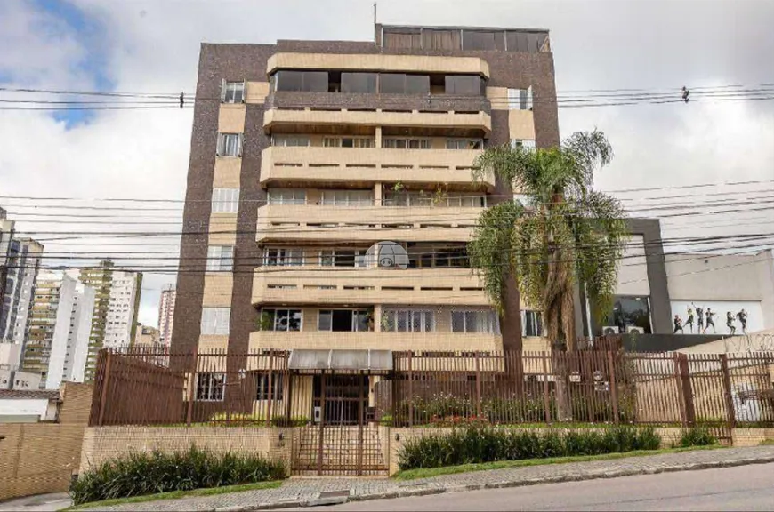 Foto 1 de Cobertura com 3 Quartos à venda, 198m² em Bigorrilho, Curitiba