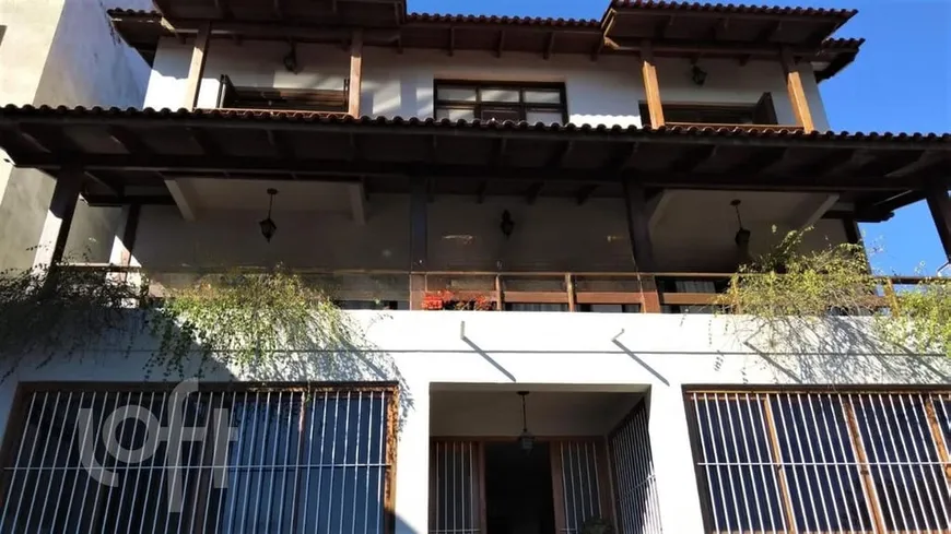 Foto 1 de Casa com 4 Quartos à venda, 564m² em Vila Assunção, Porto Alegre
