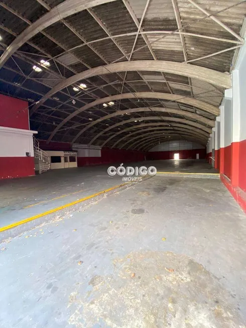 Foto 1 de Galpão/Depósito/Armazém para alugar, 1700m² em Jardim Tranquilidade, Guarulhos