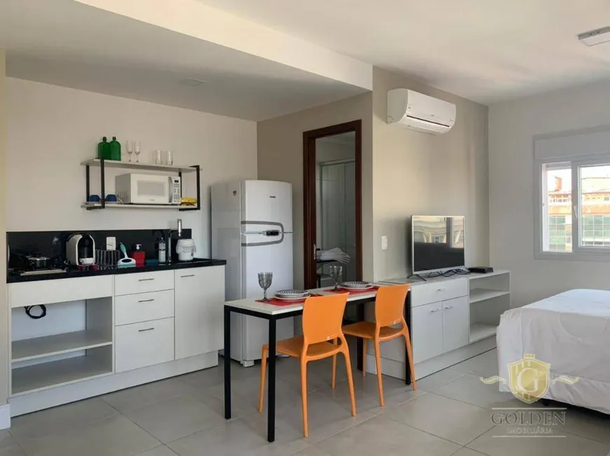 Foto 1 de Apartamento com 1 Quarto para alugar, 30m² em Independência, Porto Alegre