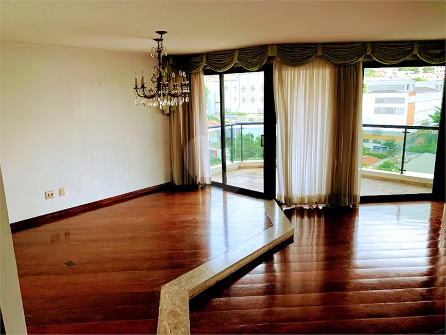 Foto 1 de Apartamento com 4 Quartos para venda ou aluguel, 232m² em Santana, São Paulo