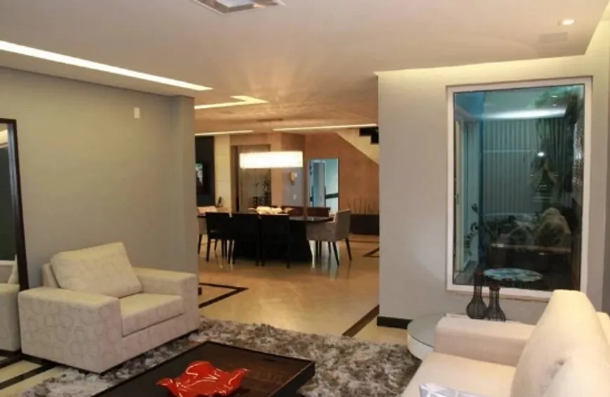 Foto 1 de Casa com 3 Quartos à venda, 170m² em Ayrosa, Osasco