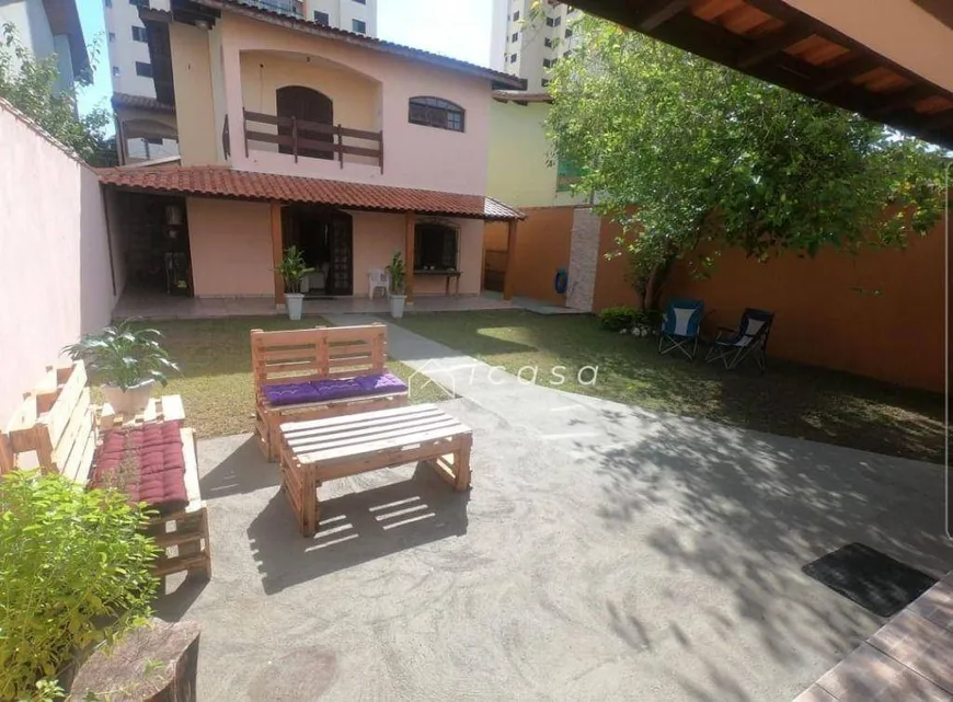Foto 1 de Sobrado com 4 Quartos à venda, 352m² em Jardim Esplanada II, São José dos Campos
