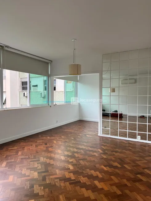 Foto 1 de Apartamento com 3 Quartos para alugar, 160m² em Copacabana, Rio de Janeiro