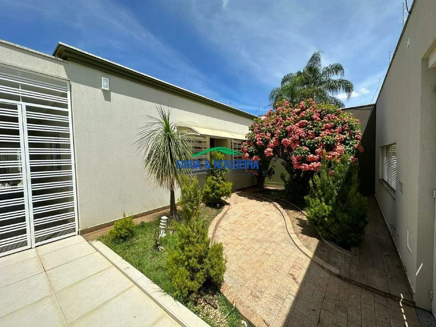 Foto 1 de Casa com 2 Quartos à venda, 144m² em Bela Vista, Rio Claro