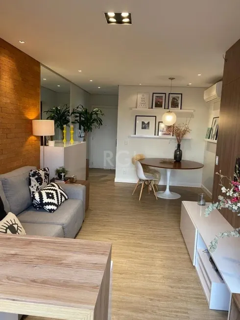 Foto 1 de Apartamento com 2 Quartos à venda, 63m² em Nonoai, Porto Alegre