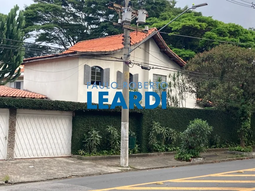 Foto 1 de Sobrado com 4 Quartos à venda, 250m² em Alto da Lapa, São Paulo