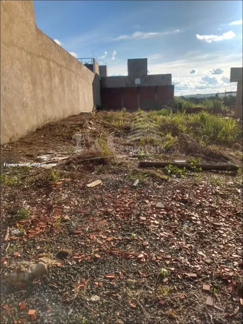 Foto 1 de Lote/Terreno à venda, 200m² em Jardim Esplanada, Araras