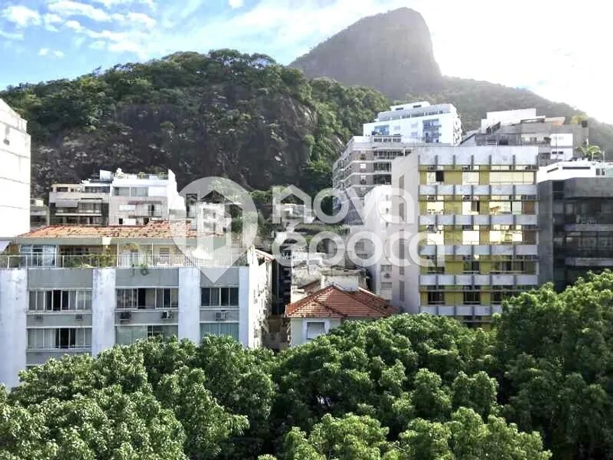 Foto 1 de Apartamento com 4 Quartos à venda, 131m² em Leblon, Rio de Janeiro