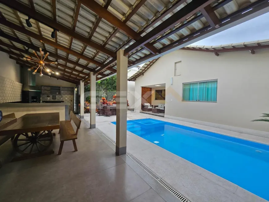 Foto 1 de Casa com 3 Quartos à venda, 250m² em Santa Marta, Divinópolis