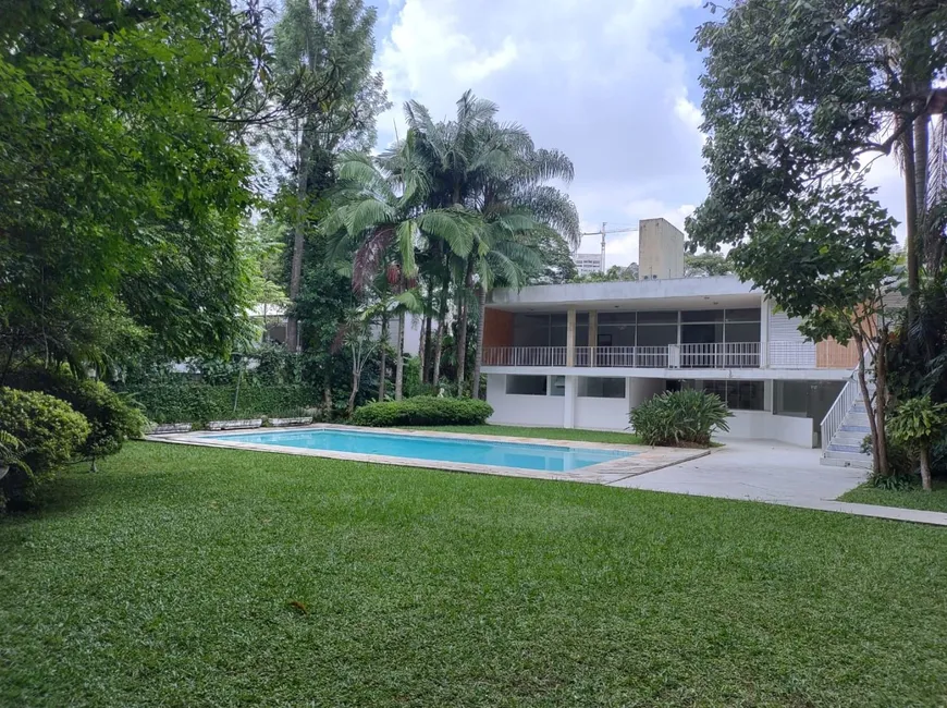 Foto 1 de Casa com 4 Quartos para venda ou aluguel, 900m² em Morumbi, São Paulo