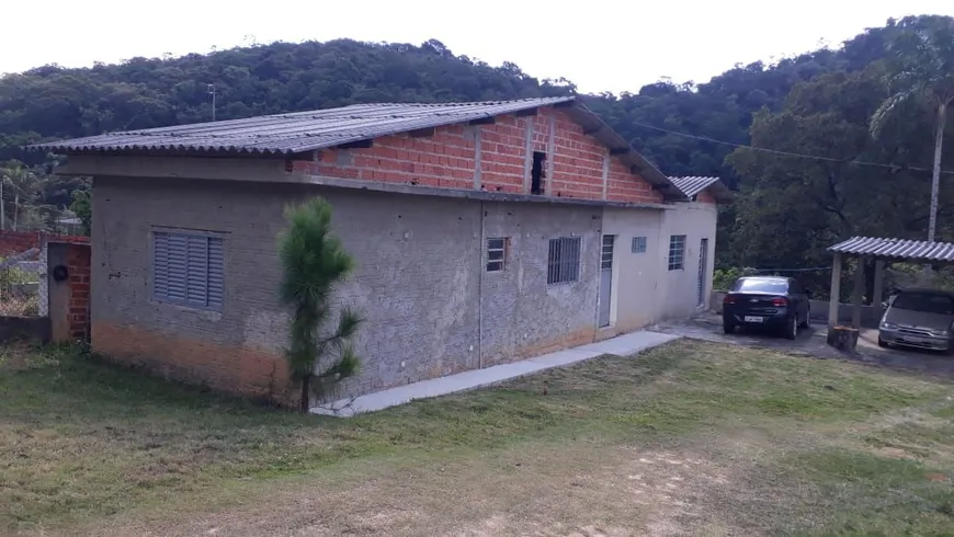 Foto 1 de Fazenda/Sítio com 2 Quartos à venda, 210m² em Inhayba, Sorocaba