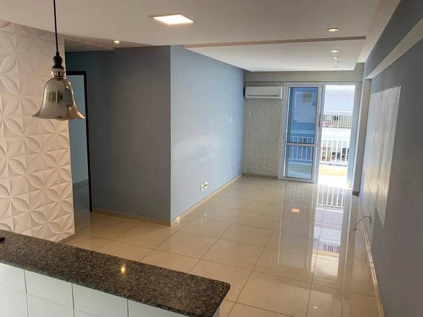 Foto 1 de Apartamento com 2 Quartos para alugar, 70m² em Taquara, Rio de Janeiro