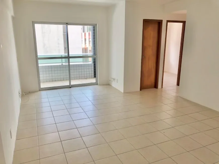 Foto 1 de Apartamento com 2 Quartos para venda ou aluguel, 43m² em Boa Viagem, Recife