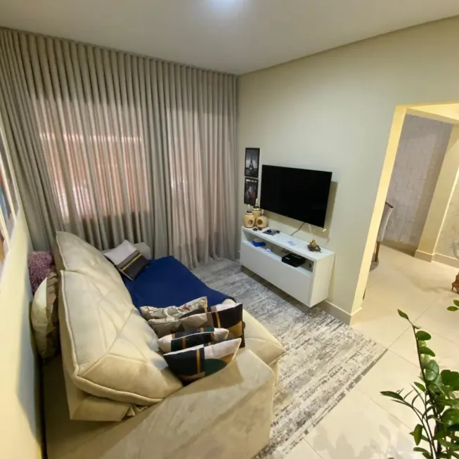 Foto 1 de Casa de Condomínio com 2 Quartos à venda, 70m² em Jardim Santa Amália, Cuiabá