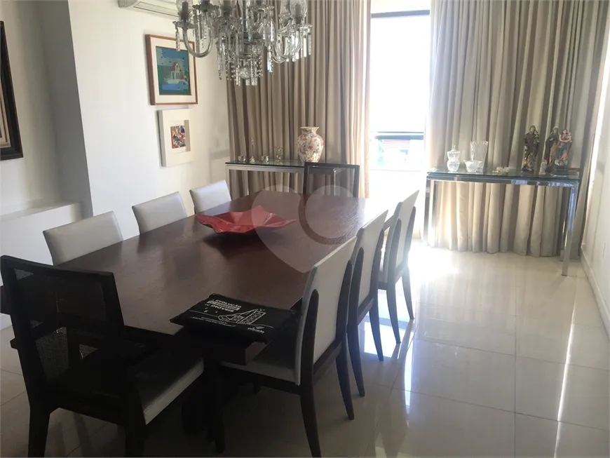 Foto 1 de Apartamento com 4 Quartos à venda, 207m² em Ondina, Salvador