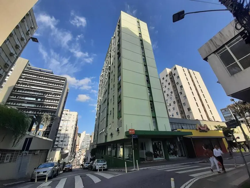 Foto 1 de Apartamento com 2 Quartos à venda, 54m² em Centro, Florianópolis