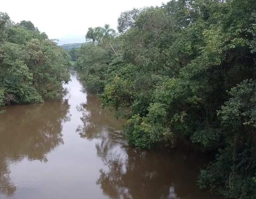 Foto 1 de Fazenda/Sítio com 1 Quarto à venda, 30250000m² em Zona Rural, Sete Barras