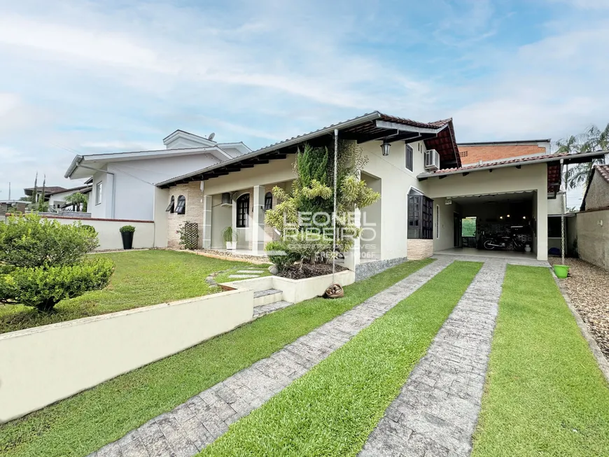 Foto 1 de Casa com 2 Quartos à venda, 220m² em Das Nacoes, Timbó