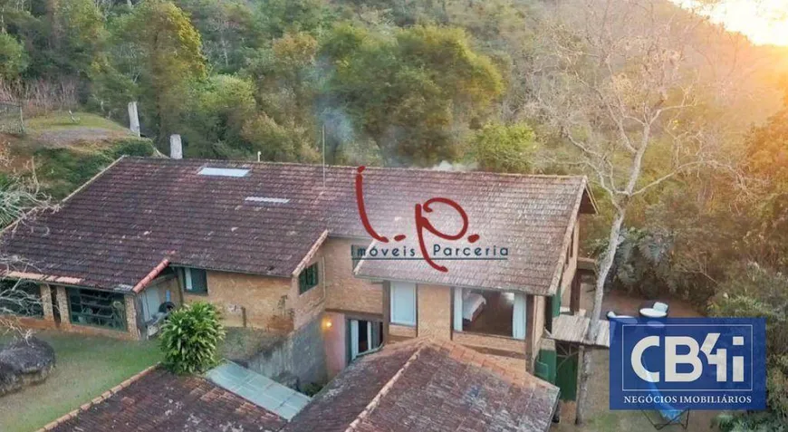 Foto 1 de Casa com 5 Quartos à venda, 12500m² em Itaipava, Petrópolis