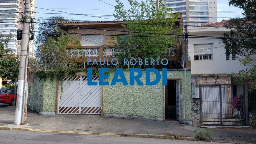 Foto 1 de Sobrado com 3 Quartos para alugar, 300m² em Perdizes, São Paulo