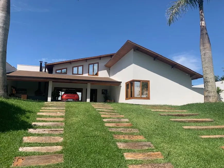 Foto 1 de Casa de Condomínio com 3 Quartos à venda, 323m² em ARACOIABINHA, Aracoiaba da Serra