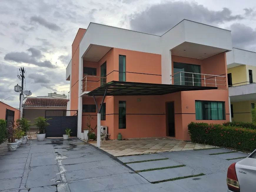 Foto 1 de Casa com 3 Quartos para alugar, 250m² em Flores, Manaus