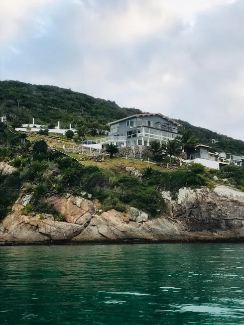 Foto 1 de Casa com 7 Quartos à venda, 500m² em Pontal do Atalaia, Arraial do Cabo