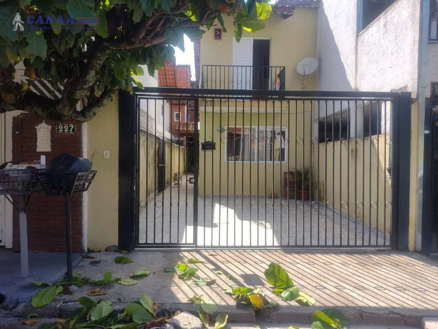 Foto 1 de Sobrado com 3 Quartos para alugar, 110m² em Jardim Oliveiras, Taboão da Serra