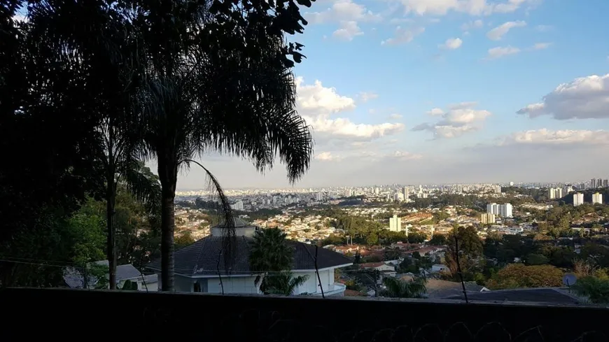 Foto 1 de Lote/Terreno à venda, 830m² em Jardim Ibiratiba, São Paulo