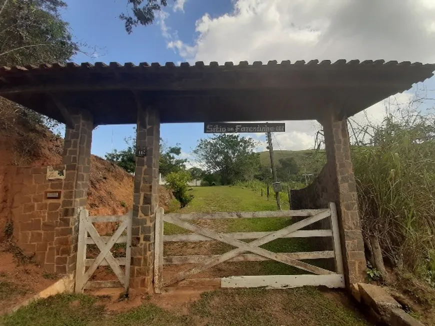 Foto 1 de Fazenda/Sítio com 3 Quartos à venda, 200m² em Zona Rural, Mendes