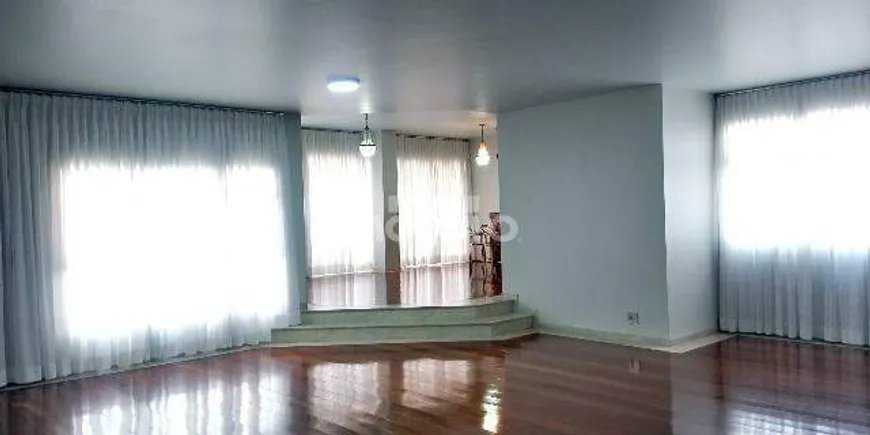 Foto 1 de Apartamento com 3 Quartos para alugar, 280m² em Fundinho, Uberlândia